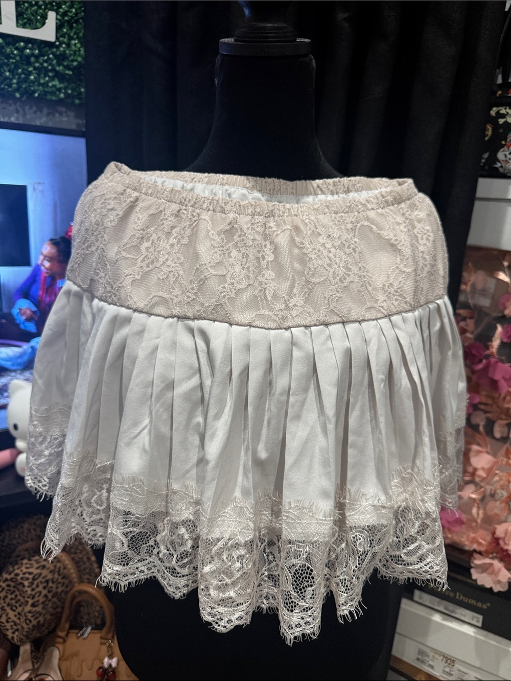 Ivory Lace Pleated Mini Skirt